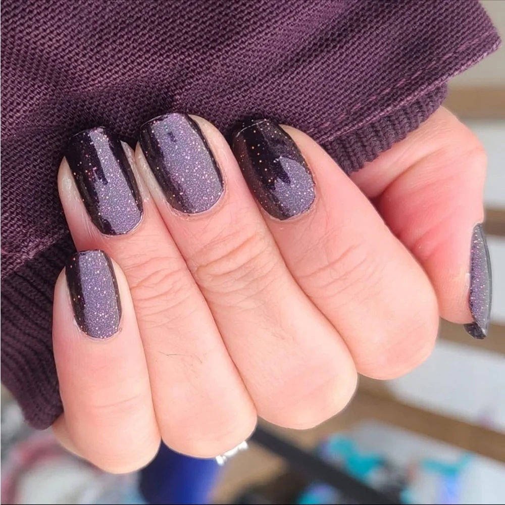 *Exclusive* Color Street: Plum As You Are | Purple Blackberry Glitter Fall Dark - Picture 9 of 15